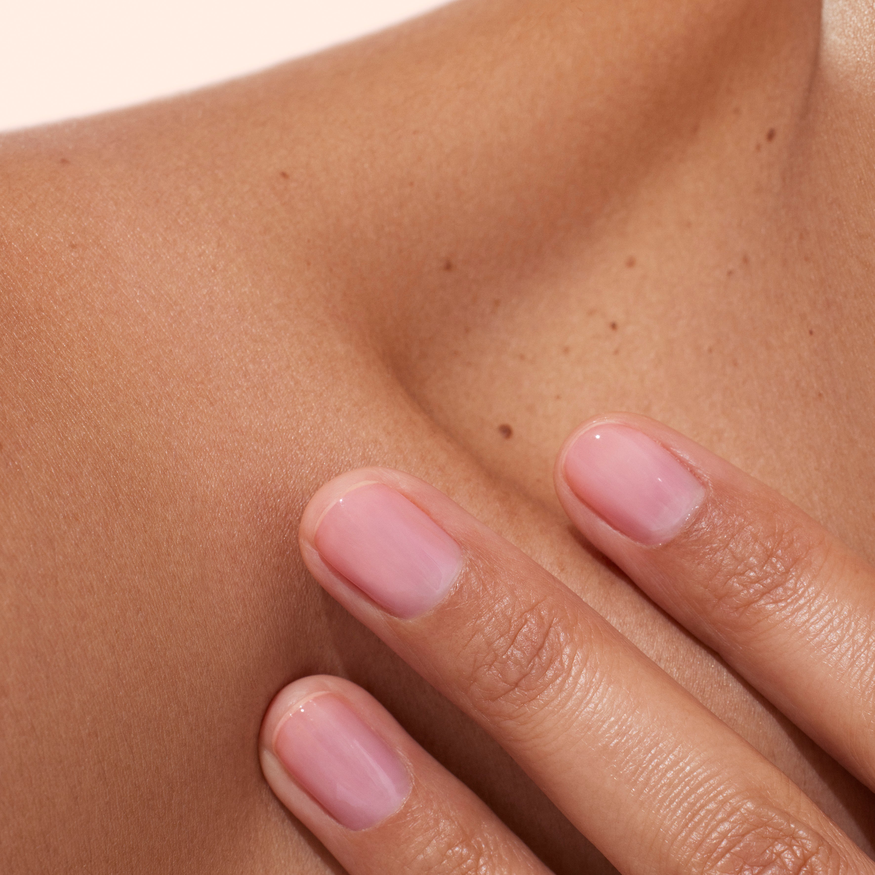 Active Glow neglelak - Blueberry